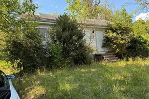 2816 Uwharrie Rd, High Point, NC 27263 - Photo 1