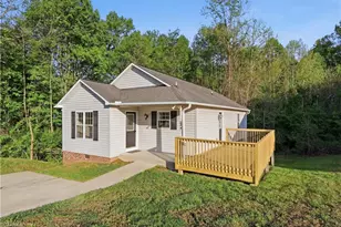 24 Stoney Point Ct, Thomasville, NC 27360 - Photo 1