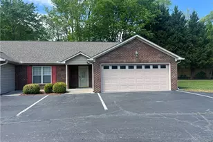 405 Pinefield Pl, Thomasville, NC 27360 - Photo 1
