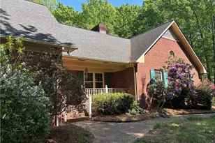 421 Inwood Rd, Asheboro, NC 27205 - Photo 1