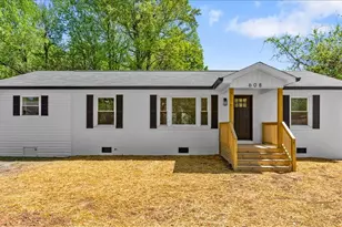 608 Winstead St, Reidsville, NC 27320 - Photo 1