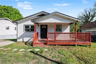120 Highland Ave, Thomasville, NC 27360 - Photo 1