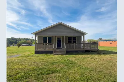 314 E Kime Avenue, Liberty, NC 27298 - Photo 1