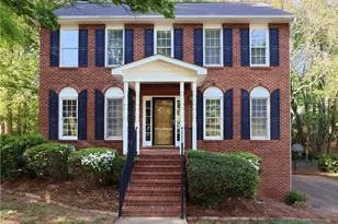 730 Somerset Dr, Winston-Salem, NC 27103 - Photo 1