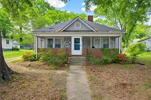 511 Early Ave, Eden, NC 27288 - Photo 1