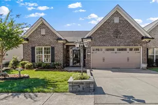 6870 Hanesbrook Cir, Clemmons, NC 27012 - Photo 1