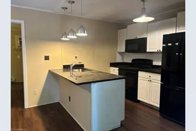 4295 Brownsboro Road #04, Winston-Salem, NC 27106 - Photo 1