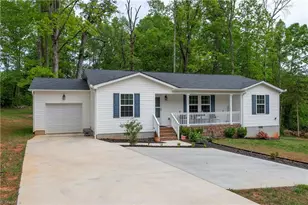 2943 Leslie Ln, Yadkinville, NC 27055 - Photo 1