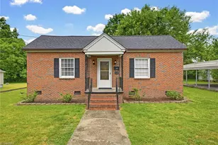 612 Morehead St, Eden, NC 27288 - Photo 1