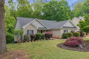 7704 Perthshire Dr, Oak Ridge, NC 27310 - Photo 1