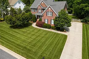 7 Owls Roost Ct, Greensboro, NC 27410 - Photo 1