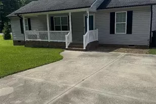 207 Willowbrook Dr, Thomasville, NC 27360 - Photo 1