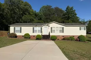 431 Nash Ave, Winston-Salem, NC 27101 - Photo 1