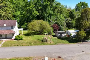302 & 304 W Woltz St, Dobson, NC 27017 - Photo 1