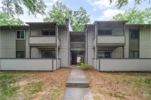 2205 Sunderland Rd, Winston-Salem, NC 27103 - Photo 1