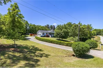 272 Victoria Circle, Madison, NC 27025 - Photo 1