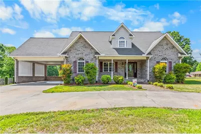 1004 Briarcliff Road, Yadkinville, NC 27055 - Photo 1