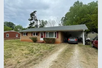 104 Abbotts Avenue, Lexington, NC 27292 - Photo 1