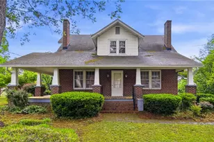 4635 Shattalon Dr, Winston-Salem, NC 27106 - Photo 1