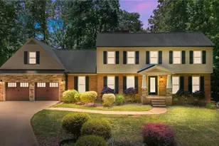 2085 Huntington Woods Dr, Lexington, NC 27295 - Photo 1