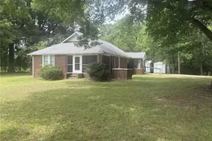 461 Ogburn Mill Rd, Stokesdale, NC 27357 - Photo 1