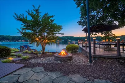 1332 Lake Drive 9, Lexington, NC 27292 - Photo 1