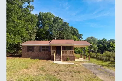 909 Short Street, Burlington, NC 27217 - Photo 1