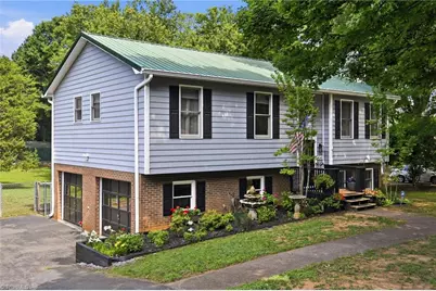 4540 Oakwood Circle, Winston-Salem, NC 27106 - Photo 1