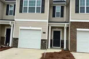 1351 Amberview Ln, Kernersville, NC 27284 - Photo 1