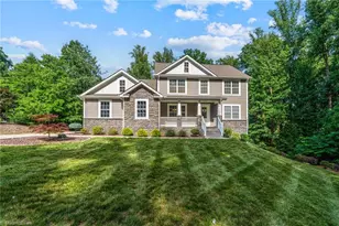 941 Forest Dr, Wilkesboro, NC 28697 - Photo 1