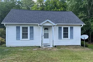 914 Harris St, Burlington, NC 27217 - Photo 1