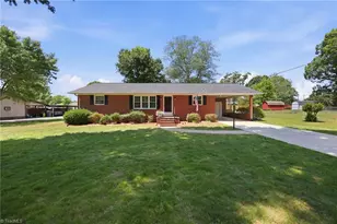 504 Sherwood Rd, Reidsville, NC 27320 - Photo 1