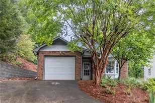 1029 Ridge Cove Ct, Winston-Salem, NC 27104 - Photo 1