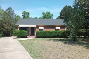 1303 Blackwood Ct, Greensboro, NC 27405 - Photo 1