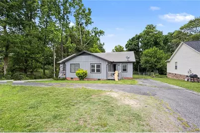 611 & 613 Brookdale Drive, Thomasville, NC 27360 - Photo 1