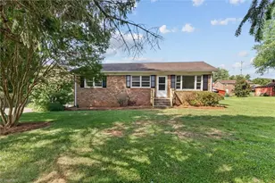 113 Jenny Ln, Pilot Mountain, NC 27041 - Photo 1