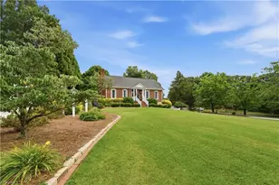 808 Springhouse Ct, Kernersville, NC 27284 - Photo 1