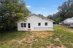 738 Stokesburg Rd, Walnut Cove, NC 27052 - Photo 1