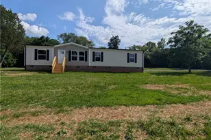 171 Greenwood St, Lexington, NC 27292 - Photo 1
