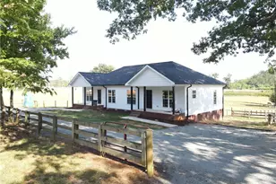 3674 Zoo Pkwy, Asheboro, NC 27205 - Photo 1