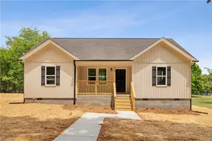 210 Merriman St, Eden, NC 27288 - Photo 1