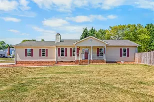 565 Adams Gate Rd, Winston-Salem, NC 27107 - Photo 1