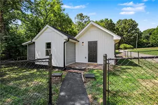 607 Truman St, Eden, NC 27288 - Photo 1