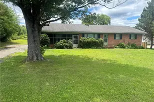 529 E Devon Dr E, Mount Airy, NC 27030 - Photo 1