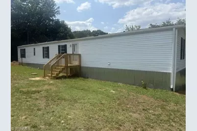 118 Shannon Drive, Reidsville, NC 27320 - Photo 1