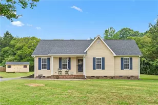 2563 Foxfire Ln, Burlington, NC 27217 - Photo 1