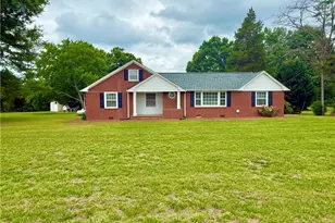 1418 Pagetown Rd, Yanceyville, NC 27244 - Photo 1
