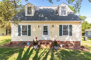1615 Upland Dr, Greensboro, NC 27405 - Photo 1