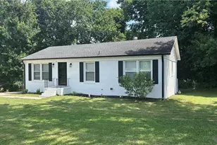 2909 Woodhill Ln, Greensboro, NC 27406 - Photo 1