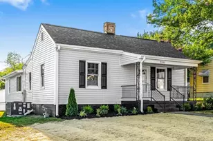 2301 Maple St, Greensboro, NC 27405 - Photo 1